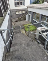 26 Wegelerstr. 10 1. OG Großer Hörsaal Raum 1.001 Notausgang unten.webp