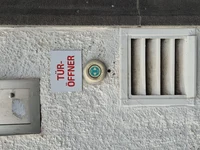 3 Wegelerstr. 10 EG Haupteingang Türöffner.webp